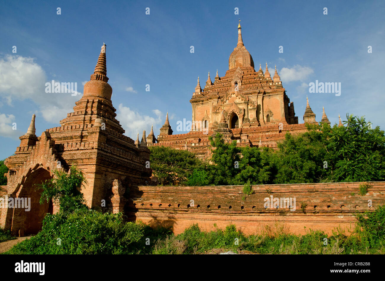 Tempio Htilominlo, con oltre 60 metri il più alto edificio in Bagan dal XIII secolo, uno degli ultimi grandi templi costruiti Foto Stock