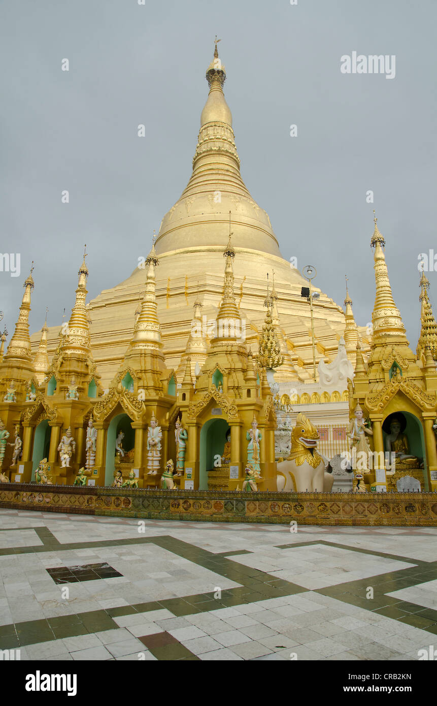 Shwedagon pagoda Yangon, Rangoon, MYANMAR Birmania, Asia sud-orientale, Asia Foto Stock