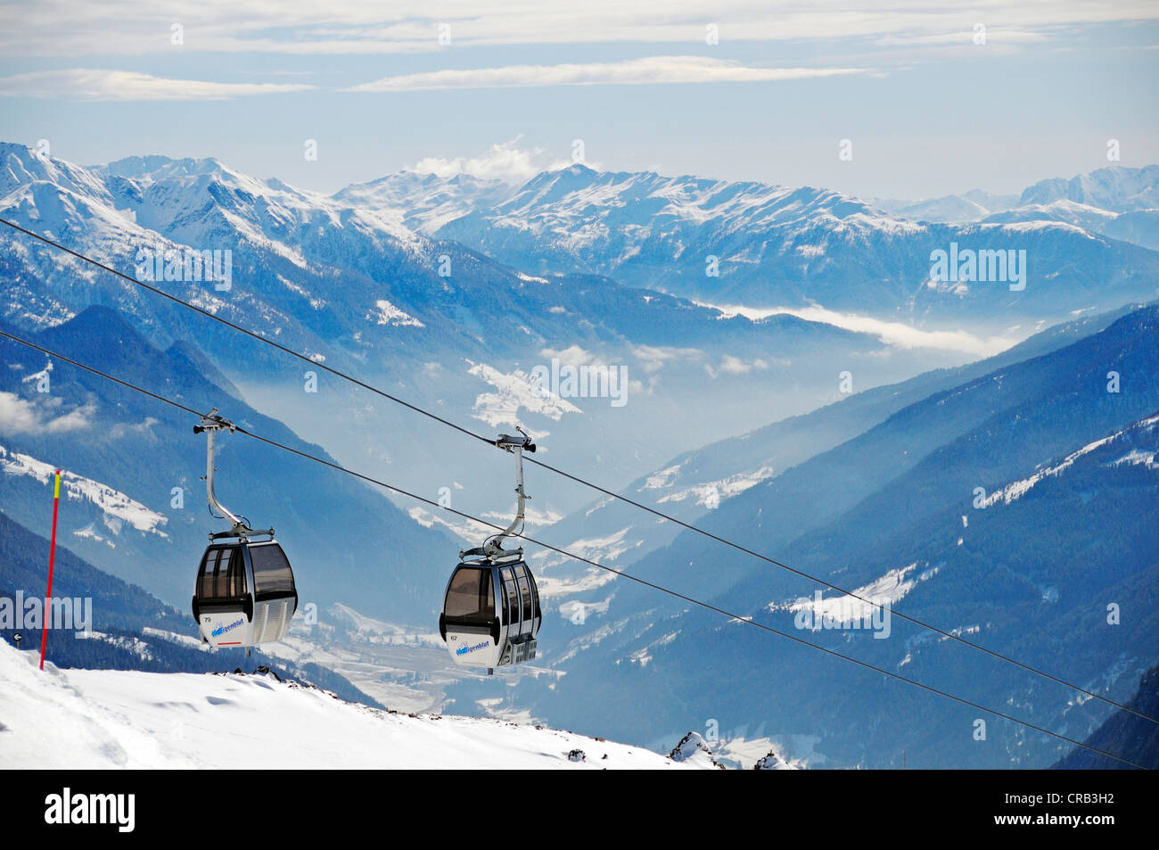 Gondole del Grossglockner Panoramabahn funivia sul Monte Schareck, Parco Nazionale Hohe Tauern, Carinzia, Austria, Europa Foto Stock