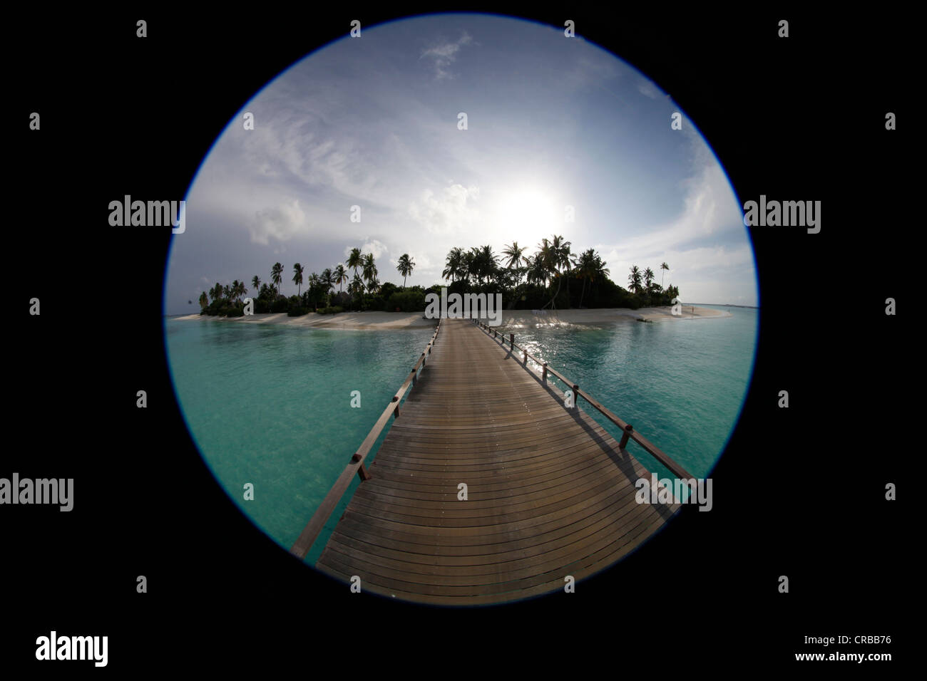 Fish-eye shot circolare, jetty, isola, Maldive, Oceano Indiano Foto Stock