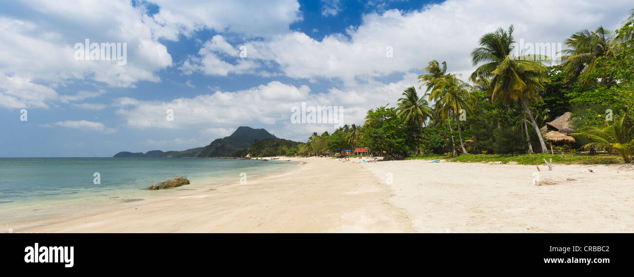 Palm Beach, Golden Pearl Beach, Ko Jum o Koh Pu isola, Krabi, Thailandia, Sud-est asiatico Foto Stock