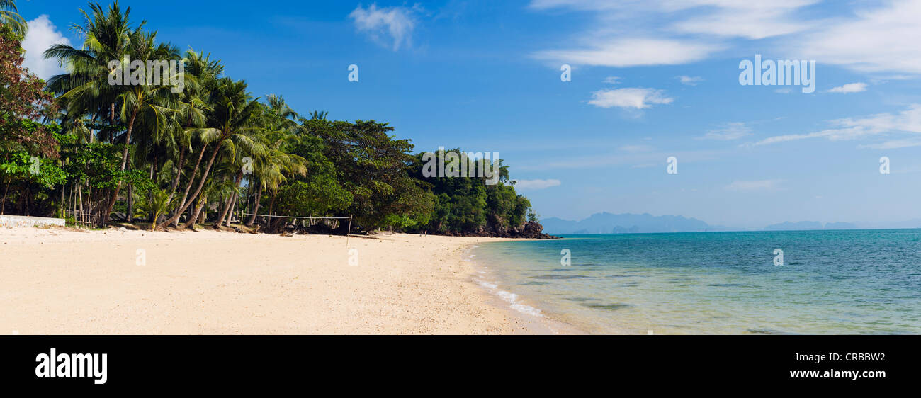 Sandy Beach, Long Beach, Isola Koh Yao Noi, Phang Nga, Thailandia, Sud-est asiatico, in Asia Foto Stock
