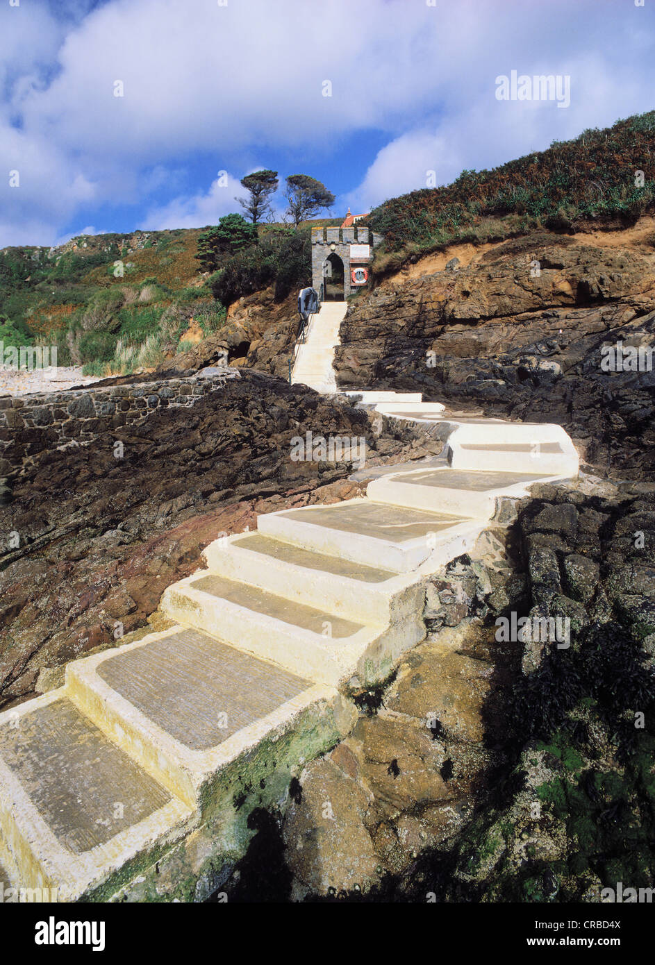 Rosaire, passaggi, scale per la costa, Herm, Isole del Canale, England, Regno Unito, Europa Foto Stock