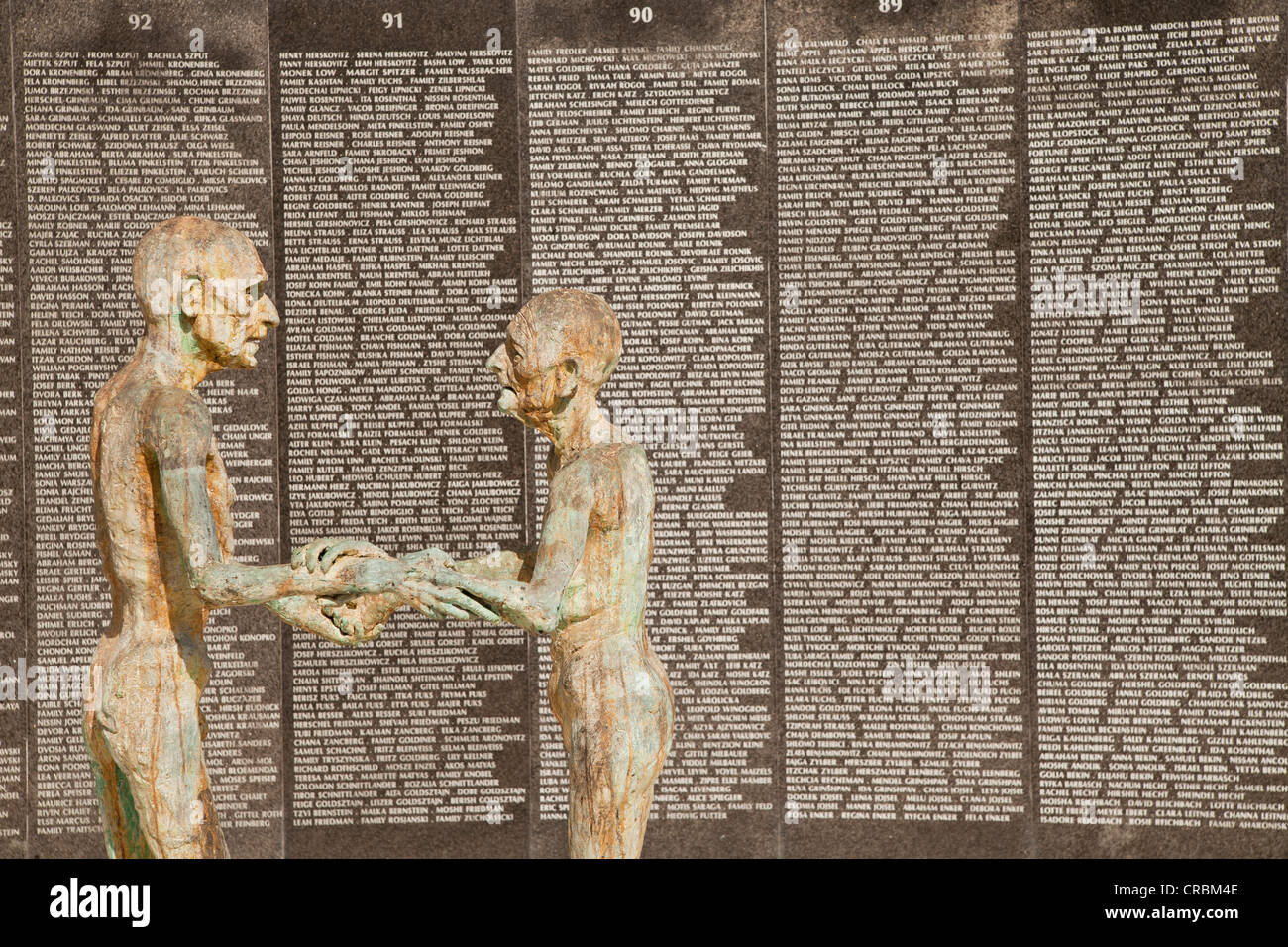 I nomi delle vittime dell'olocausto su di una parete di granito, il Memoriale dell'Olocausto a Miami Beach, Miami, Florida, Stati Uniti d'America Foto Stock