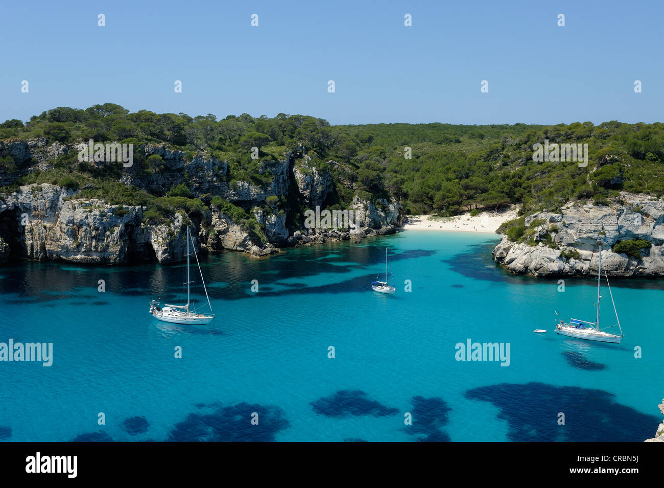 Cala Spiaggia Macarelleta e la laguna blu menorca Spagna Foto Stock