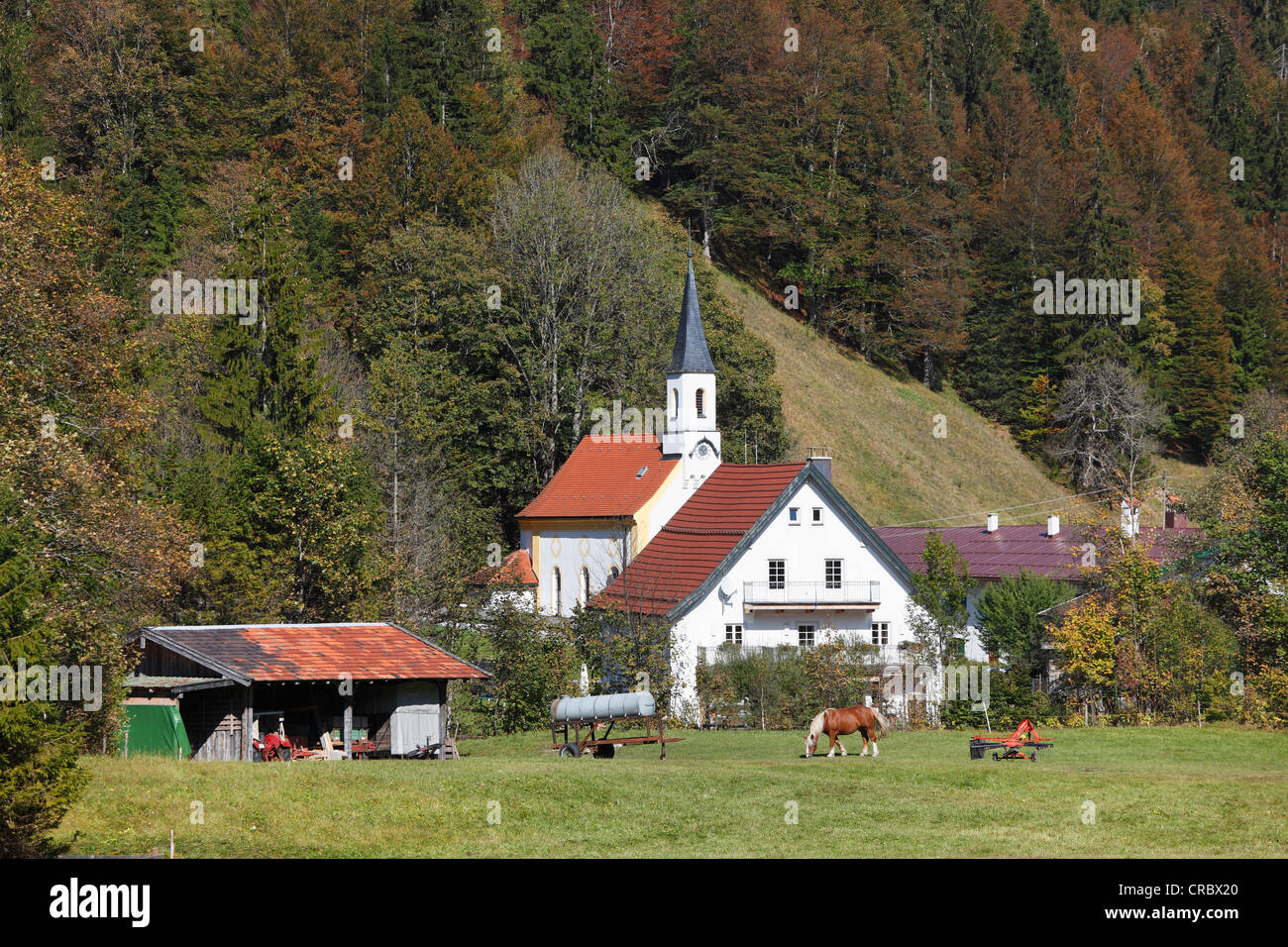 Fabbrica di vetro su Achen pass, Kreuth, valle Tegernsee, Alta Baviera, Baviera, Germania, Europa PublicGround Foto Stock