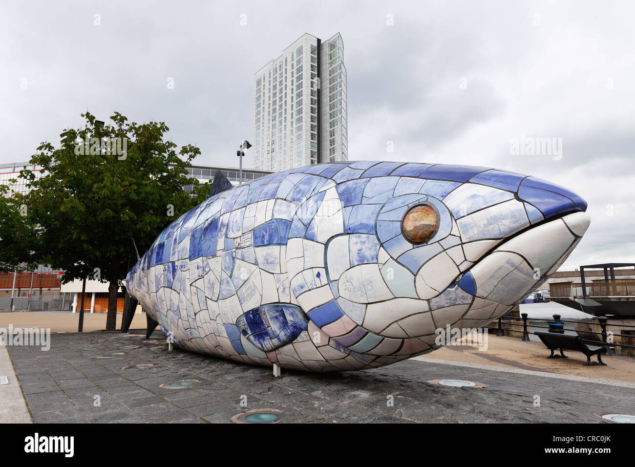 La scultura di Big Fish, da Giovanni gentilezza, Donegall Quay, Belfast, Irlanda del Nord, in Irlanda, Gran Bretagna, Europa, PublicGround Foto Stock