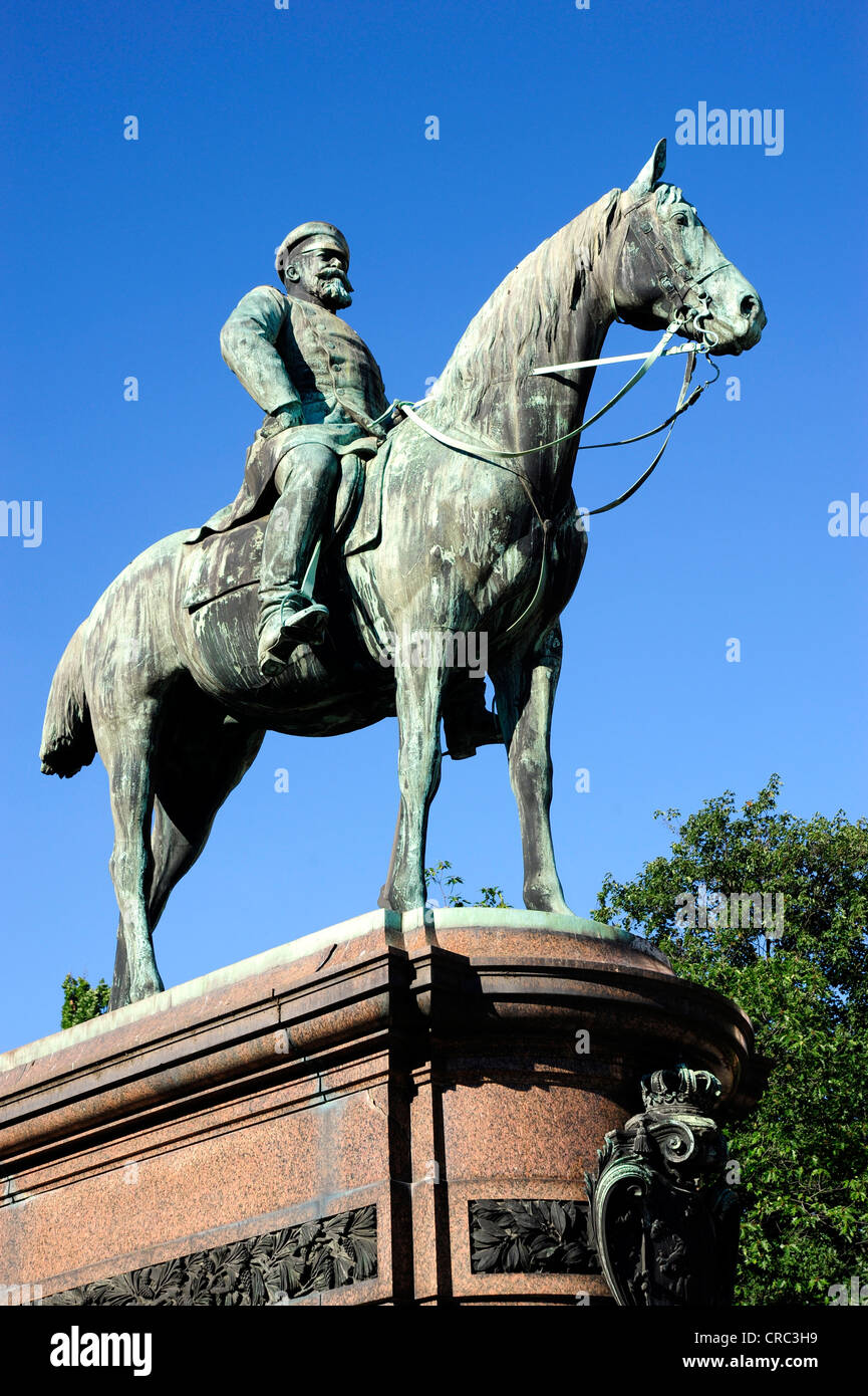 Statua equestre, monumento di Luigi IV, Granduca di Hesse Darmstadt, Hesse, Germania Foto Stock