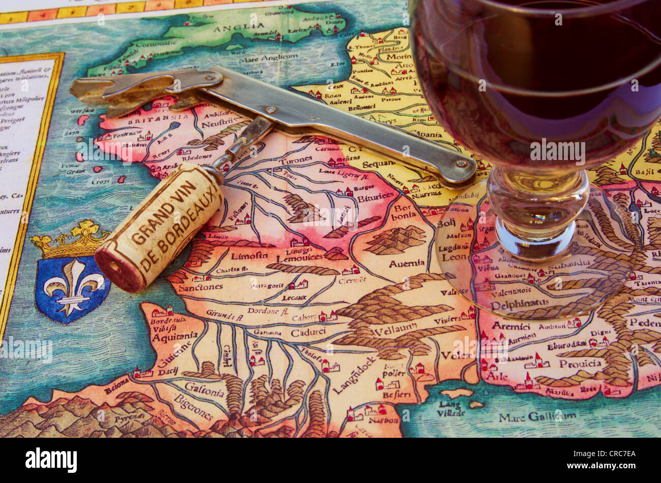Rosso bordeaux francese vino sulla mappa precedente Foto Stock