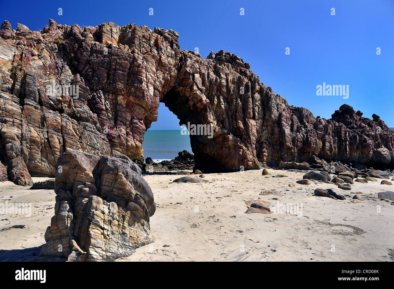 Arco di roccia sulla spiaggia, Jericoacoara vicino a Fortaleza Ceará, Brasile, Sud America Foto Stock