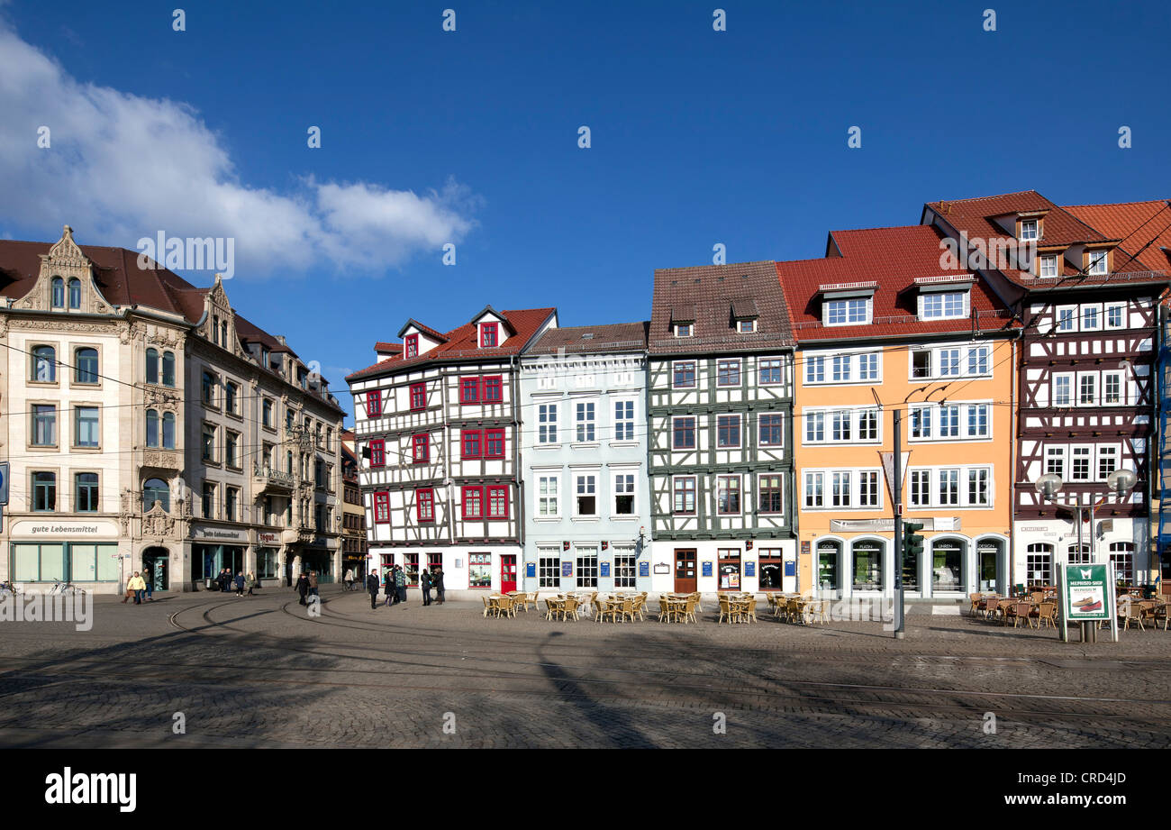 La costruzione di edifici commerciali in Domplatz square, Erfurt, Turingia, Germania, Europa PublicGround Foto Stock