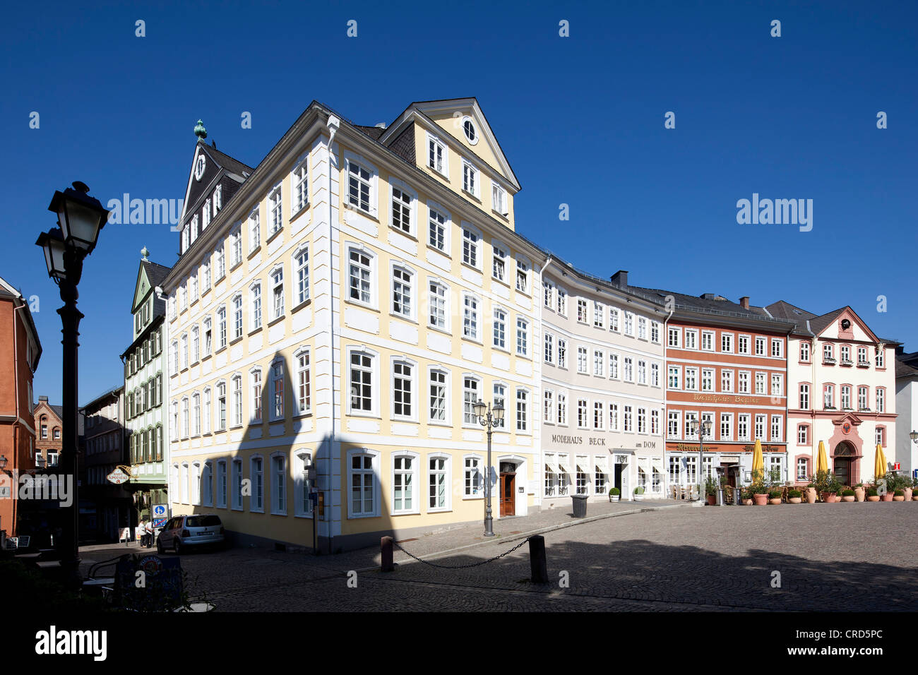 La costruzione di edifici commerciali sulla Domplatz, Piazza Duomo Wetzlar, Hesse, Germania, Europa PublicGround Foto Stock