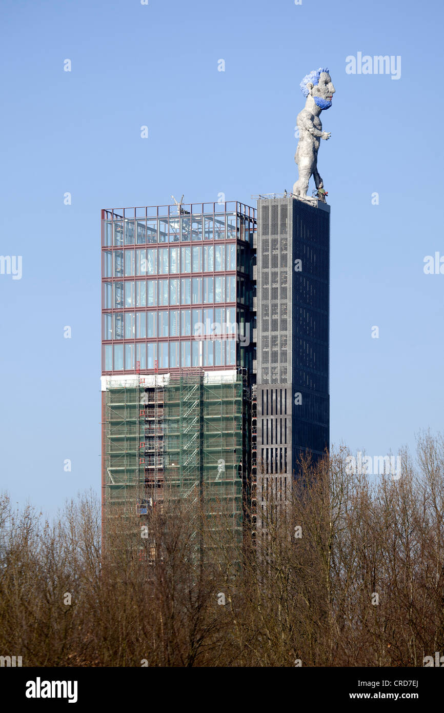 Ercole per la zona della Ruhr, scultura su ex miniera di carbone torre di avvolgimento della Nordstern Complesso industriale della miniera di carbone Foto Stock