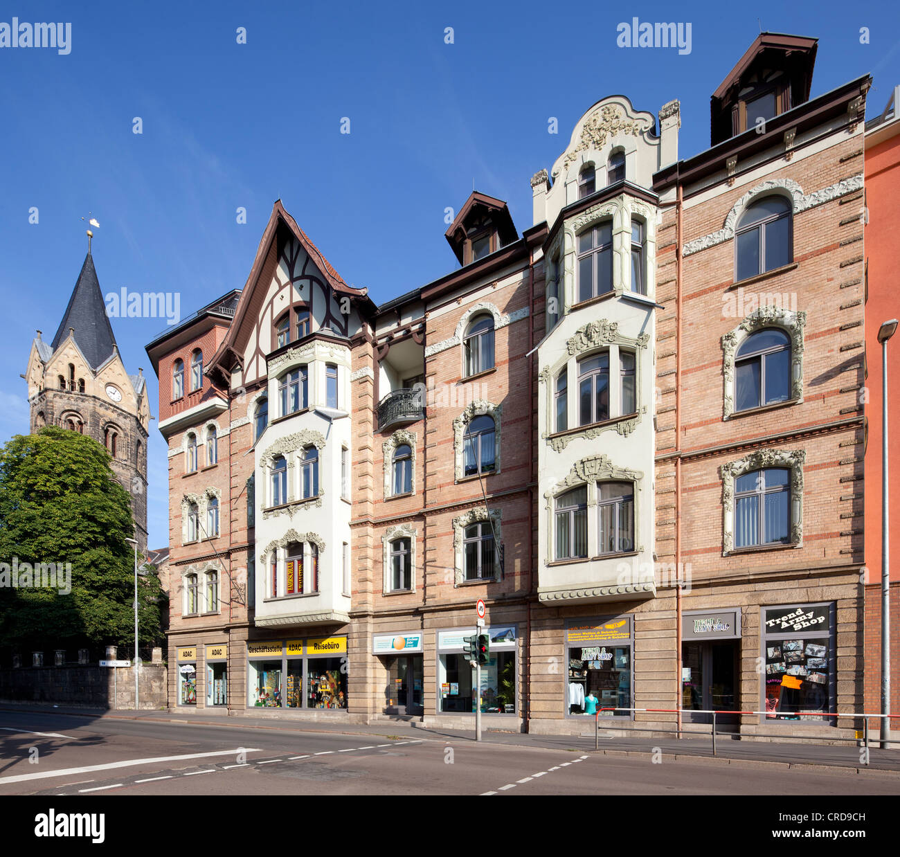 Storici edifici commerciali, Bahnhofstrasse, Eisenach, Turingia, Germania, Europa PublicGround Foto Stock
