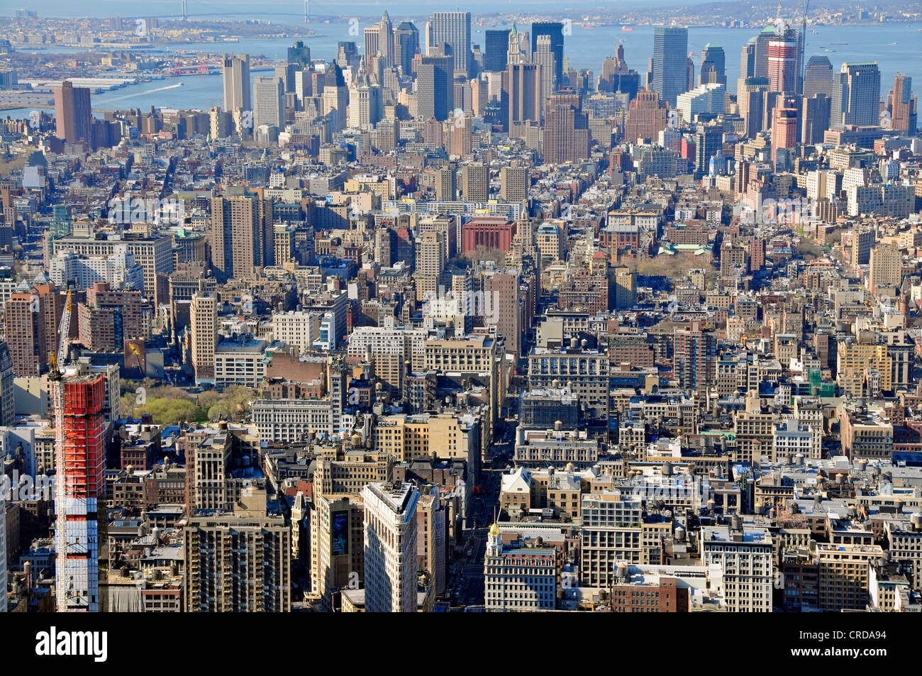 Vista sud dall'Empire State Building, il quartiere finanziario, USA, New York City, Manhattan Foto Stock
