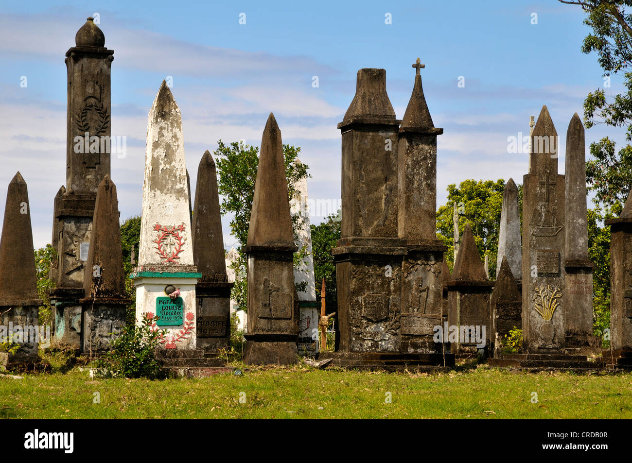 Tombe della tribù Antanosy nel sud del Madagascar, Africa, Oceano Indiano Foto Stock