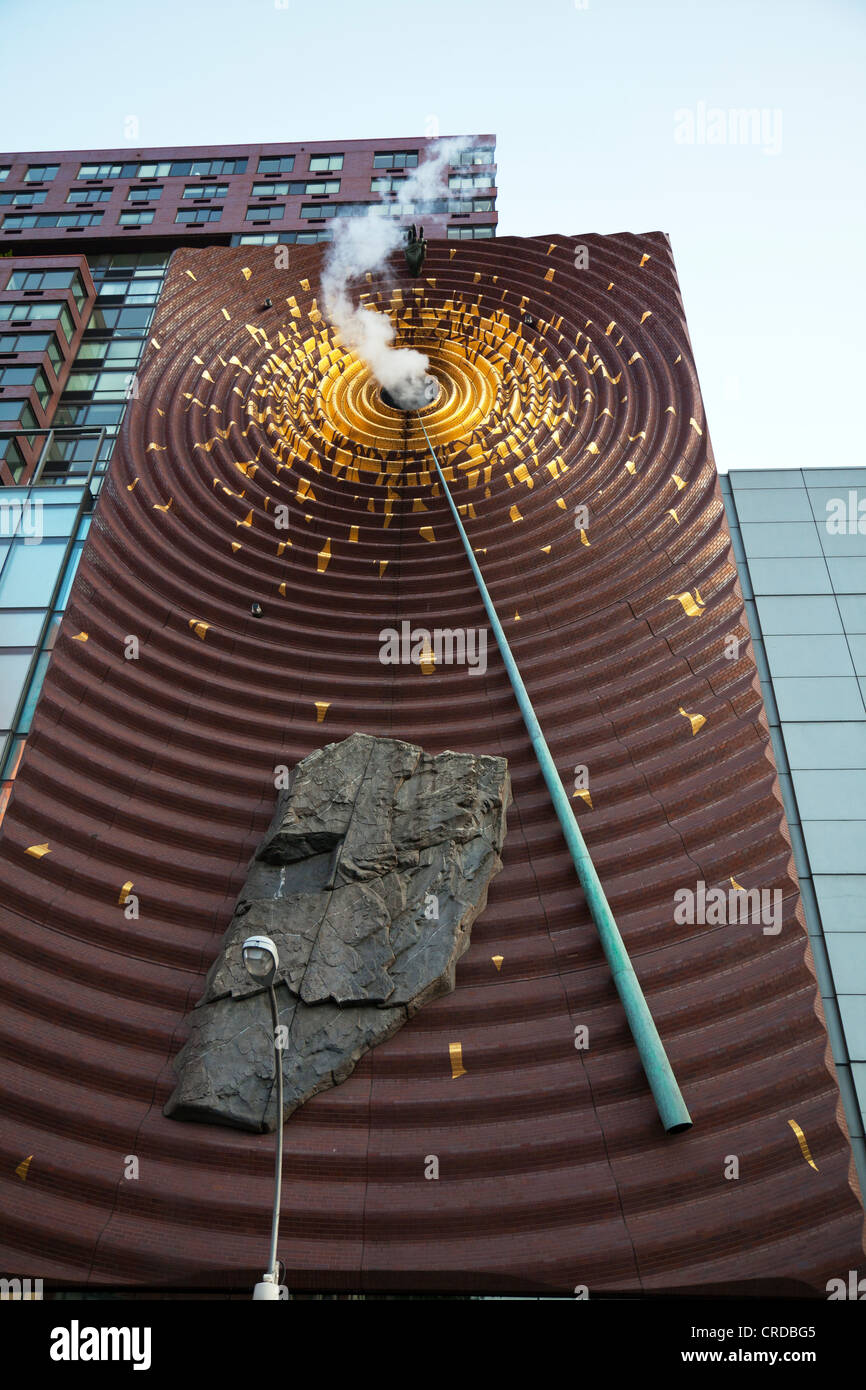 Il metronomo è un pubblico di grandi dimensioni installazione artistica si trova lungo il lato meridionale di Union Square a New York City. Foto Stock