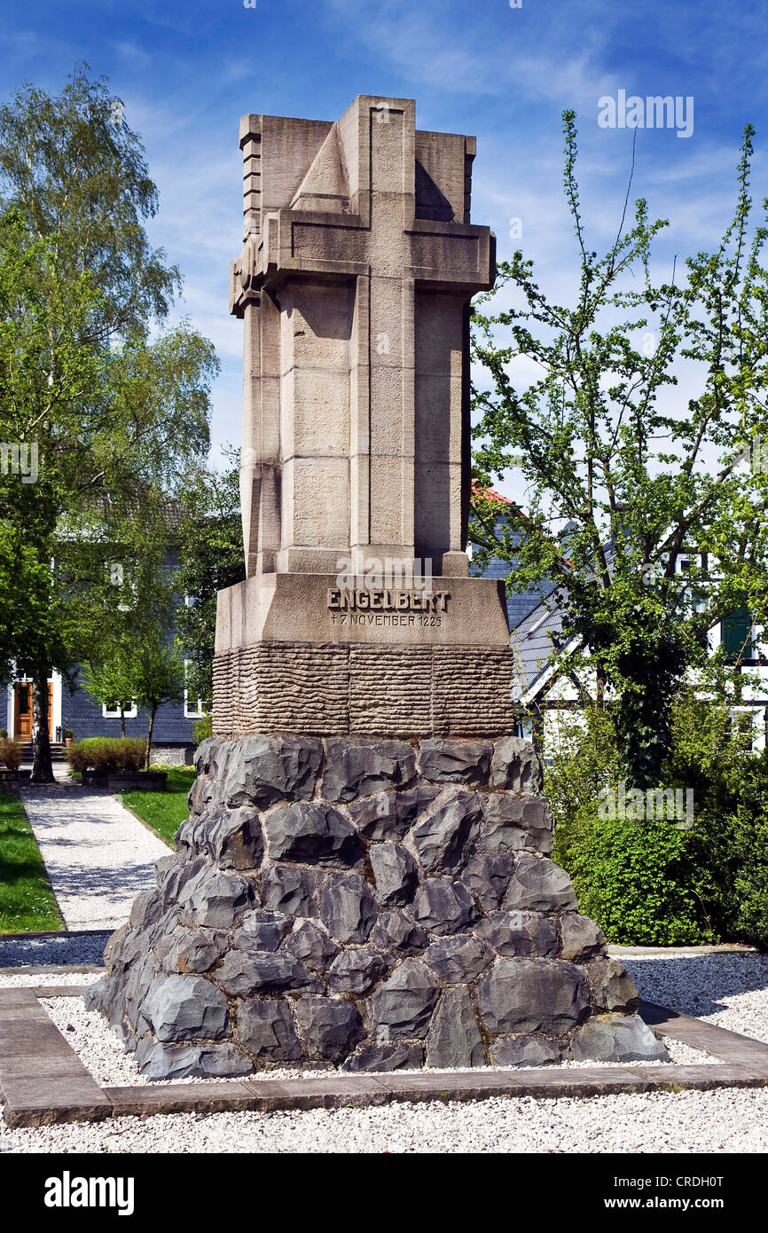 Engelbert monumento nel villaggio, la parte più antica della città, in Germania, in Renania settentrionale-Vestfalia, la zona della Ruhr, Gevelsberg Foto Stock