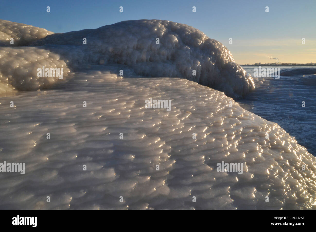 La formazione di ghiaccio sul lago Michigan, Milwaukee, Wisconsin, STATI UNITI D'AMERICA Foto Stock