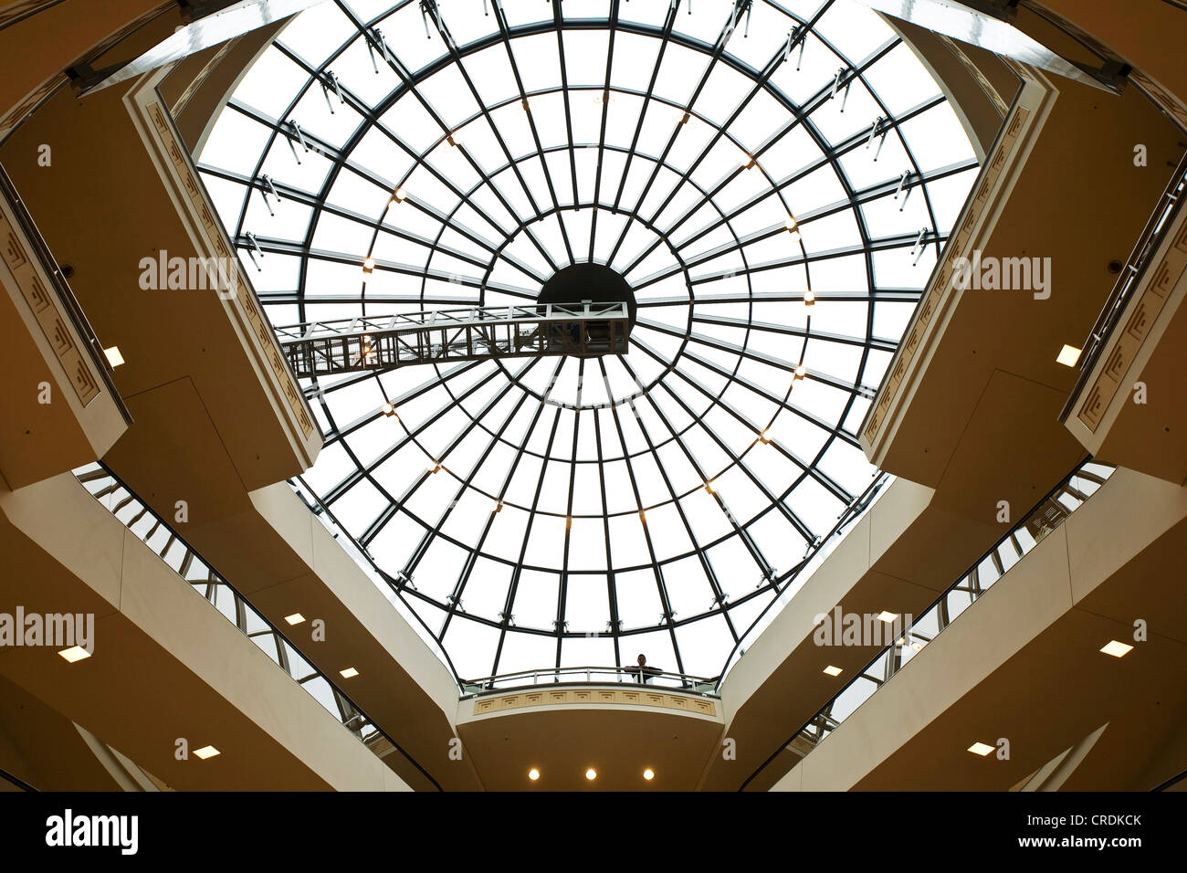 Vista interna del centro commerciale piazza Limbecker Square nella città, in Germania, in Renania settentrionale-Vestfalia, la zona della Ruhr, Essen Foto Stock