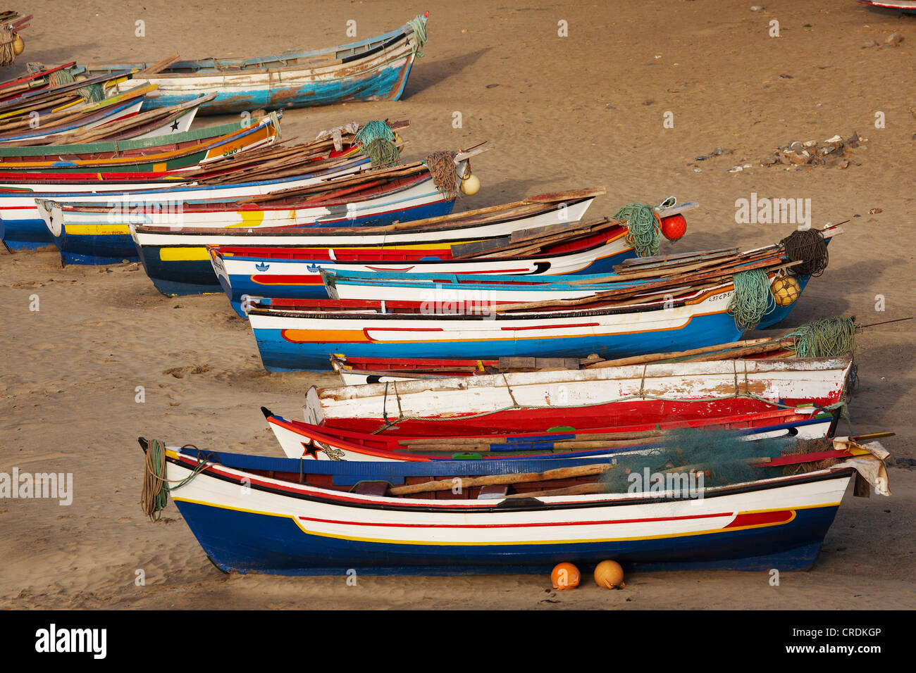 Barche in spiaggia, Capo Verde Isole di Capo Verde, Tarrafal Foto Stock