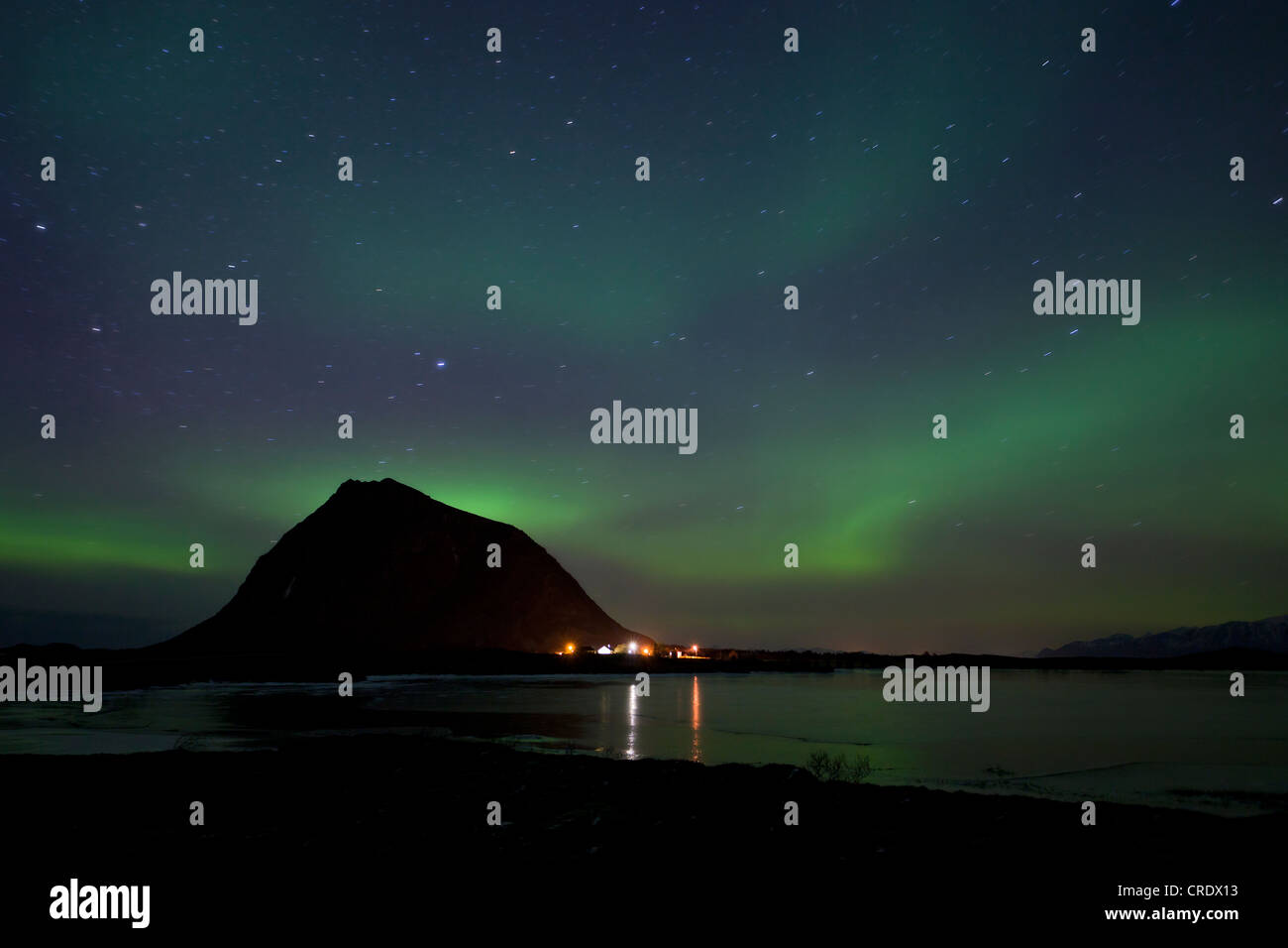 Luci del nord, aurora boreale, vicino Hov, Isole Lofoten in Norvegia, Europa Foto Stock