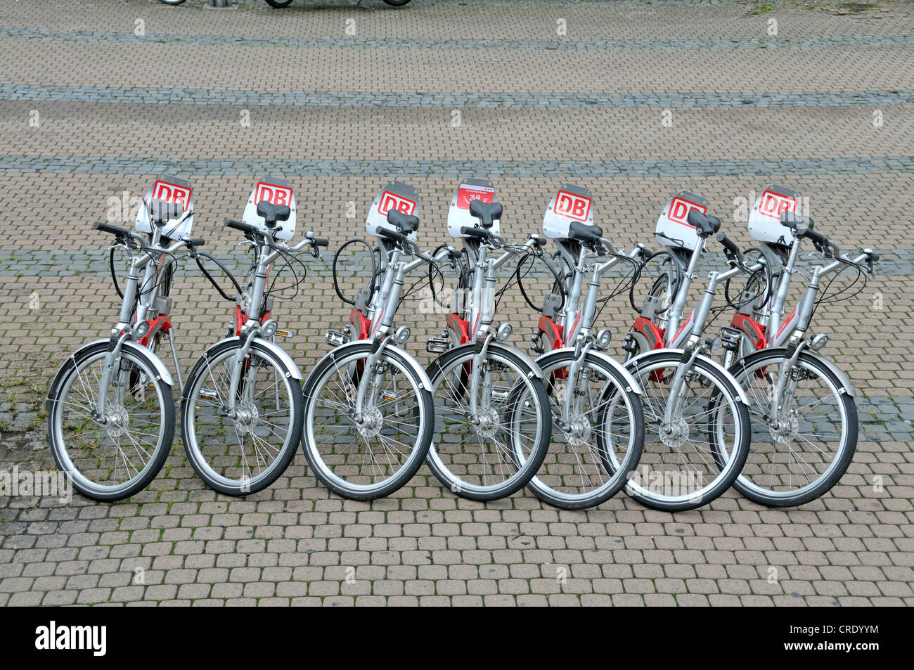 Noleggio di biciclette della Deutsche Bahn AG o delle Ferrovie Tedesche, stazione di treno - Messe Deutz, Colonia, nella Renania settentrionale-Vestfalia Foto Stock