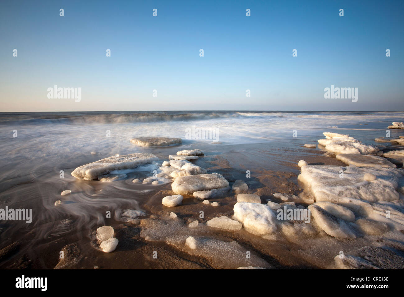 Umore invernale con ghiaccio e neve, isola di Sylt, Schleswig-Holstein, Germania, Europa Foto Stock