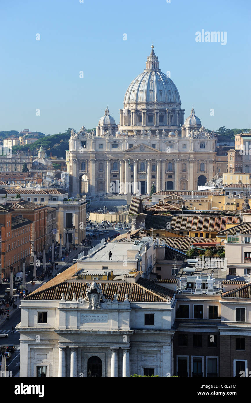 Vista da Castel Sant'Angelo alla Basilica di San Pietro, Roma, Italia, Europa Foto Stock