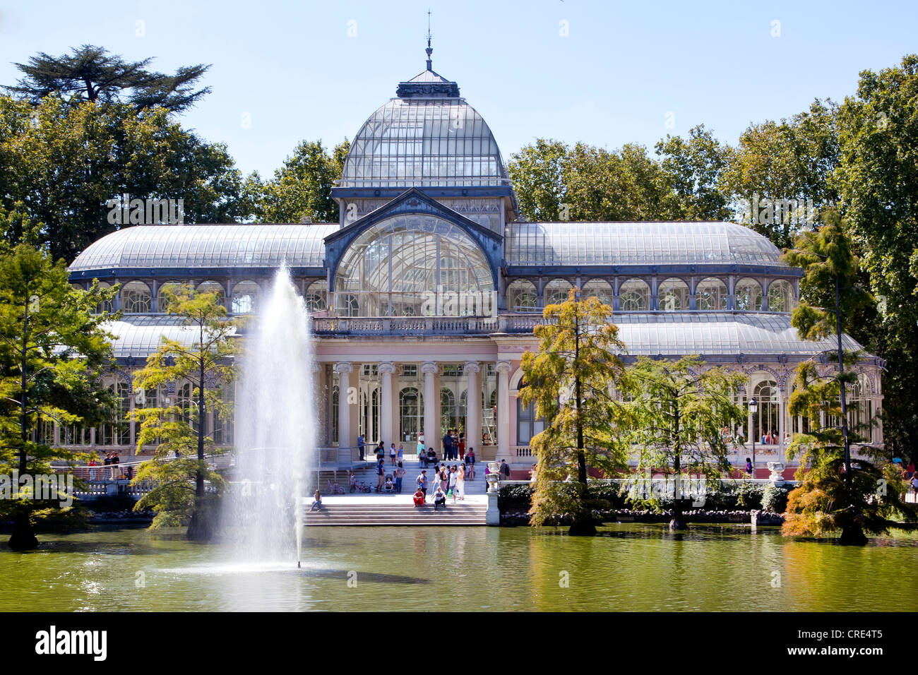 Il palazzo di cristallo, il Palacio de Cristal, nel Parque del Buen Retiro di Madrid in Spagna, Europa Foto Stock