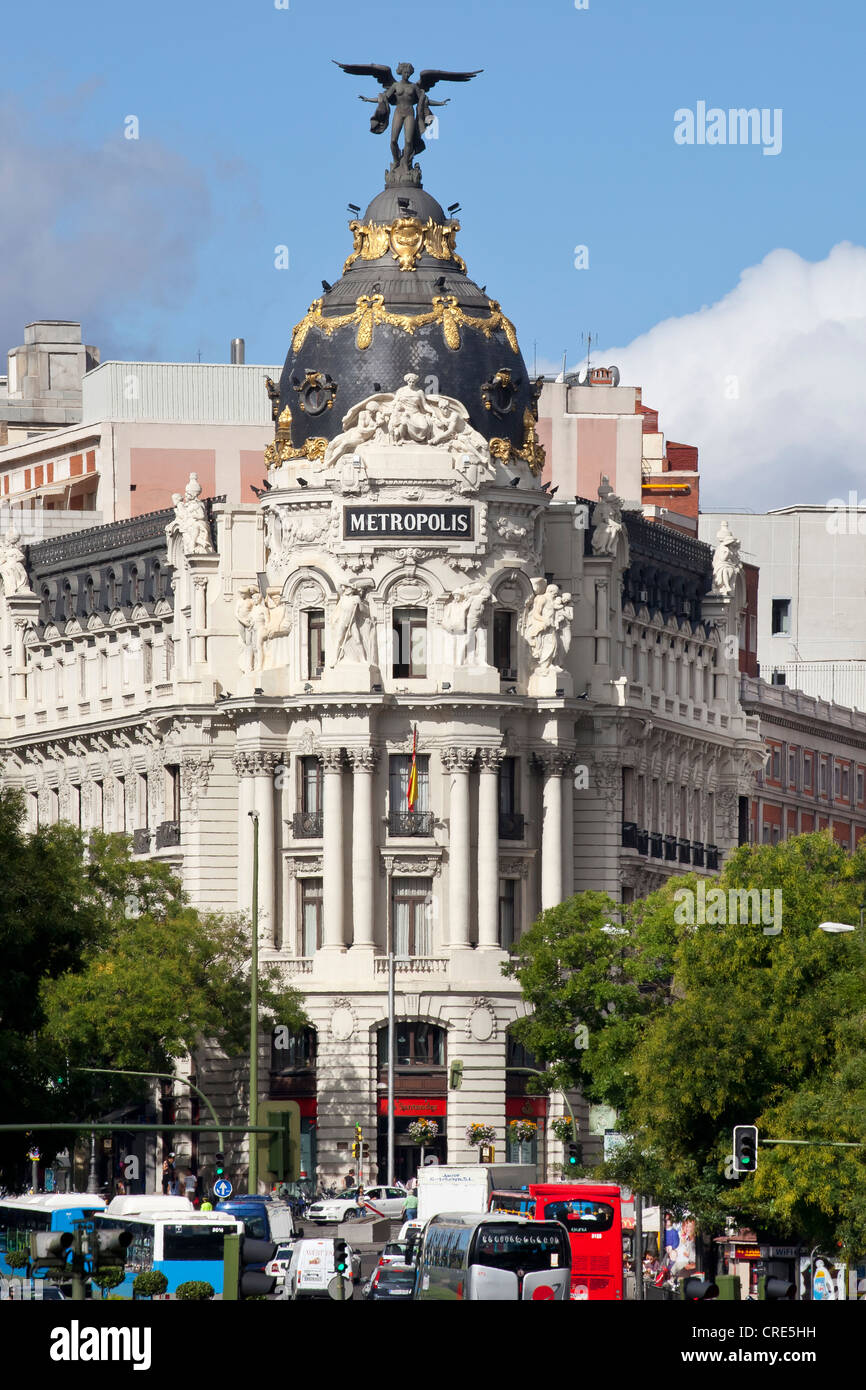 Il Metropolis Building, Edificio Metrópolis, sulla Gran Vía di Madrid, Spagna, Europa Foto Stock