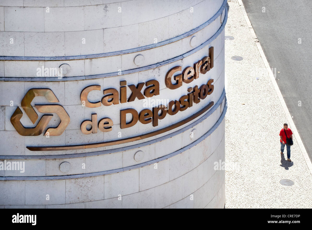 Logo sulla sede della più grande banca portoghese CGD, Caixa Geral de Depósitos, a Lisbona, Portogallo, Europa Foto Stock