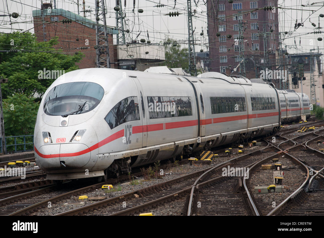 3 ICE (Intercity Express) treni passeggeri Colonia Germania Foto Stock