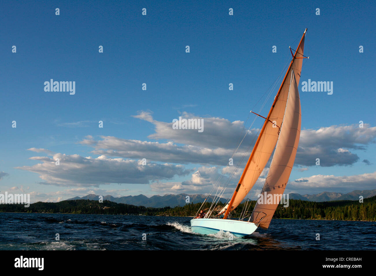 Barca a Vela Lago Flathead su questa una storica 51' Q-Class Foto Stock