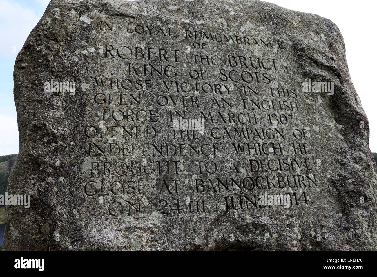 Iscrizione su Bruce della pietra sopra Loch Trool Dumfries and Galloway Scotland Regno Unito Foto Stock