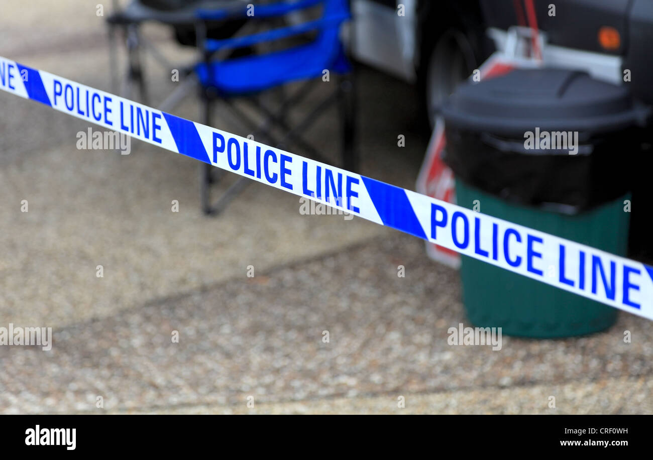La polizia del Queensland visualizzare le loro attrezzature come parte della community policing al 'Cooly rocce sull' festival Foto Stock