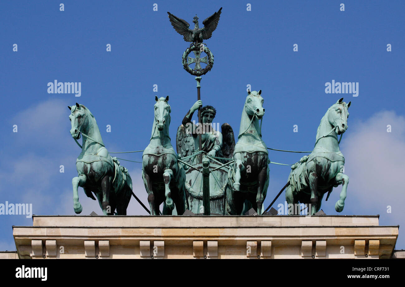 La Porta di Brandeburgo con quadriga, Germania Berlino Foto Stock