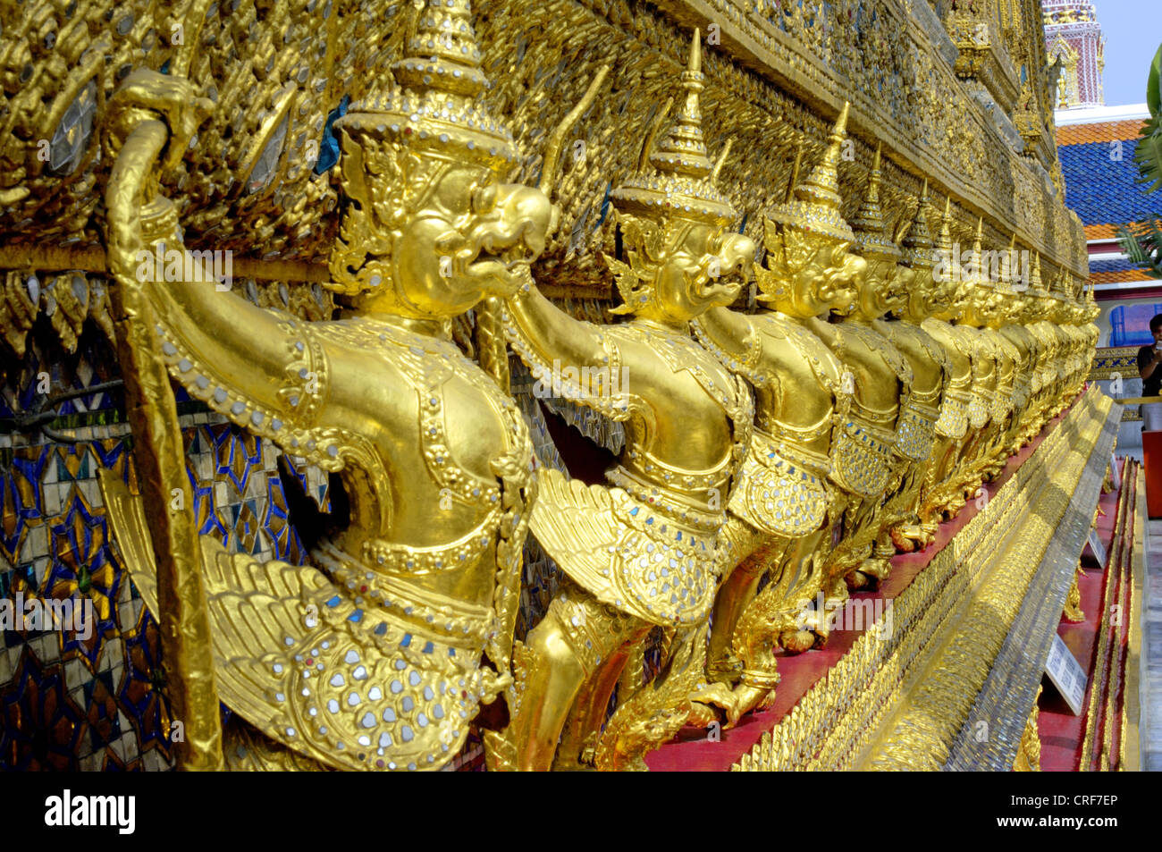 Il Grand Palace, il tempio dorato protezioni, Thailandia, Bangkok Foto Stock