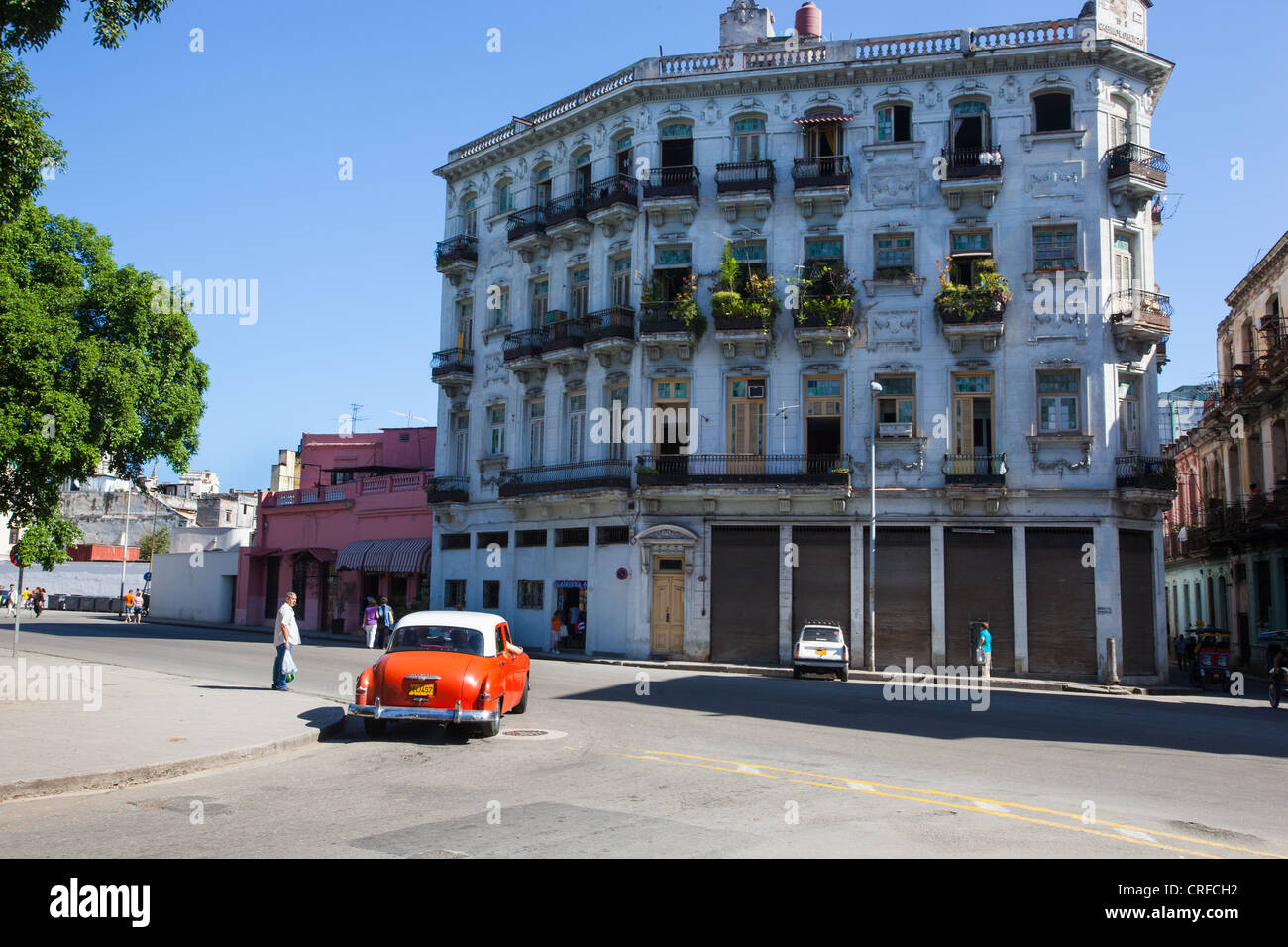 Edificio di appartamenti in Old Havana, Cuba. Foto Stock