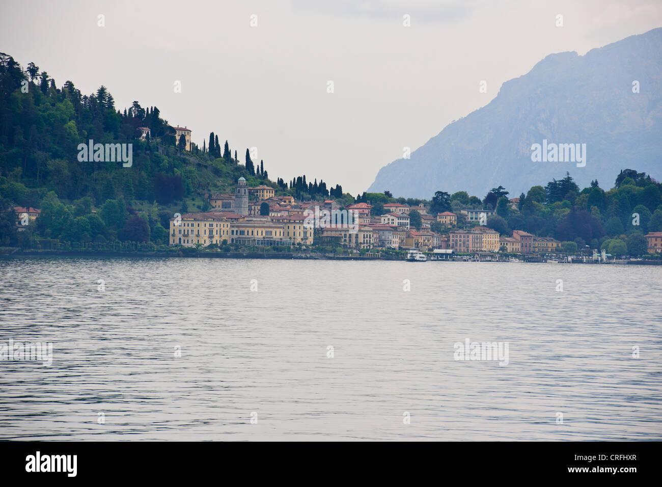 Bellagio,Lago di attraversamento,alberghi,ristoranti sul fronte,vicoli,negozi,vista lago, giardino,Lago di Como,laghi italiani,Italia Foto Stock