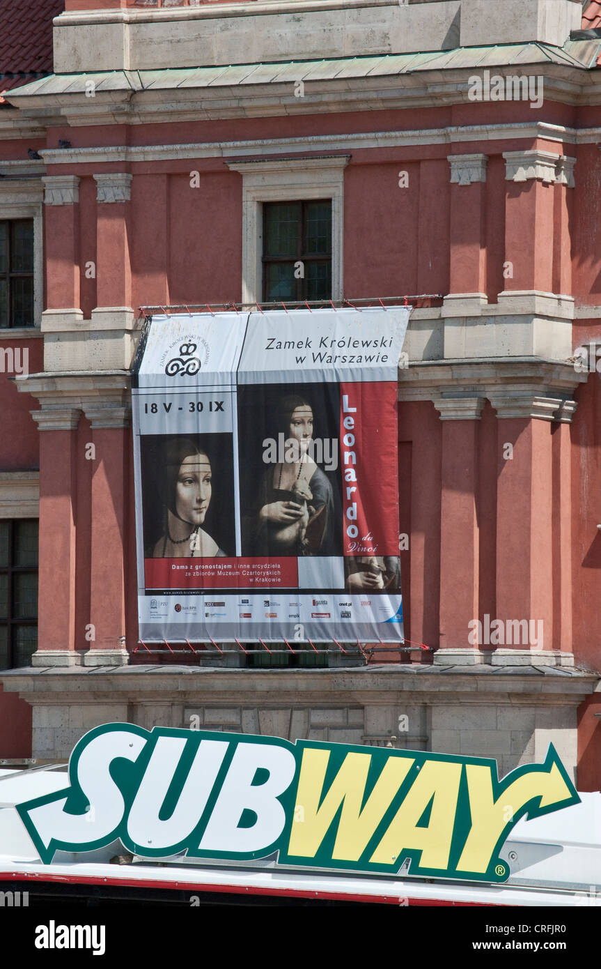 La metropolitana il fast food pubblicità segno e Leonardo da Vinci dipinto della Dama con l'ermellino al Castello Reale di Varsavia, Polonia Foto Stock