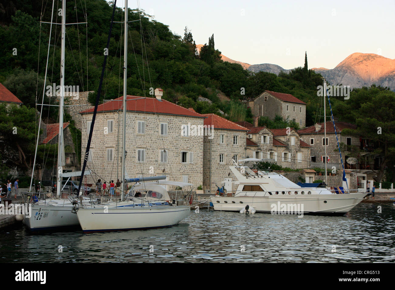 Barche a vela in Perast, Montenegro Foto Stock