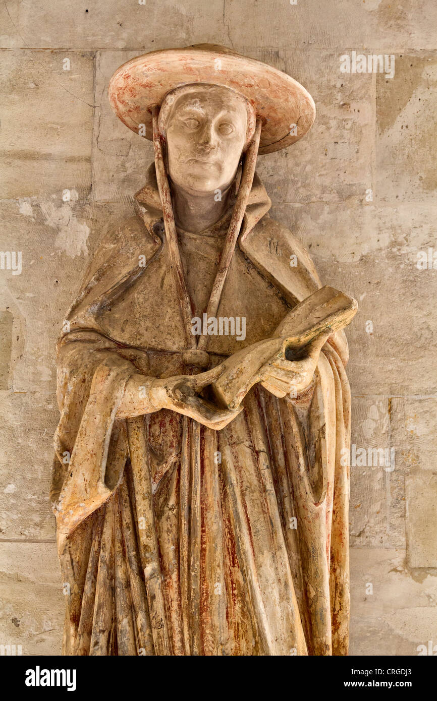 Statua di San Girolamo nella chiesa dell'abbazia di Notre Dame du Bec, Le Bec-Hellouin, Francia Foto Stock