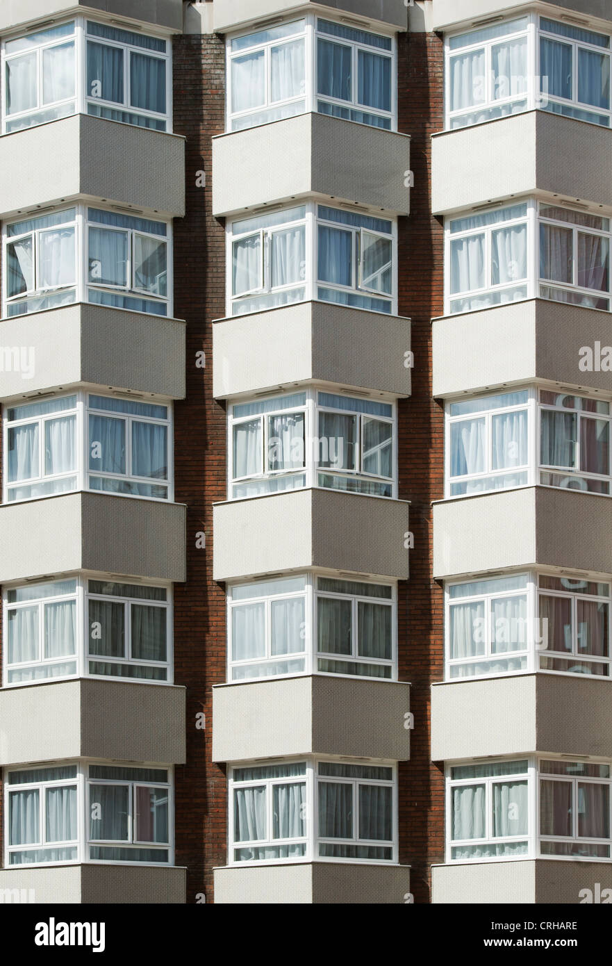 Corner bay windows su un blocco di Londra di appartamenti. Foto Stock