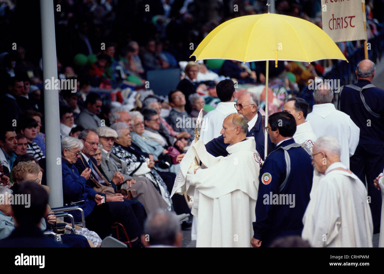 Lourdes, in Francia, nel pellegrinaggio processione Foto Stock