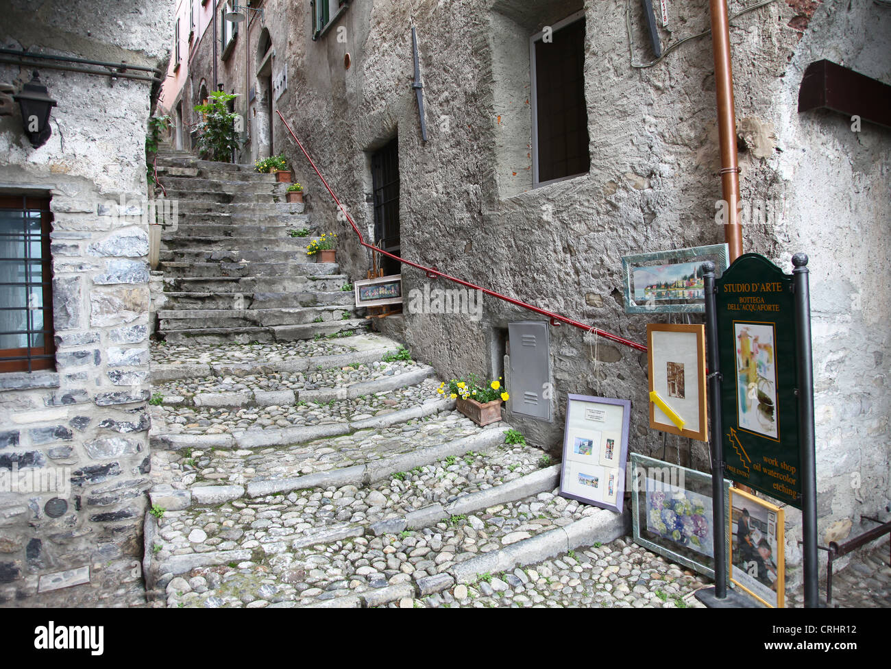 Un workshop di artisti nel villaggio italiano di Varenna Lago di Como Italia Foto Stock