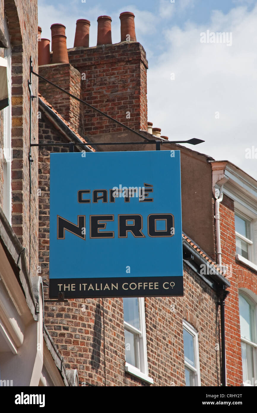 Segno oltre il Caffe Nero coffee house, York Foto Stock