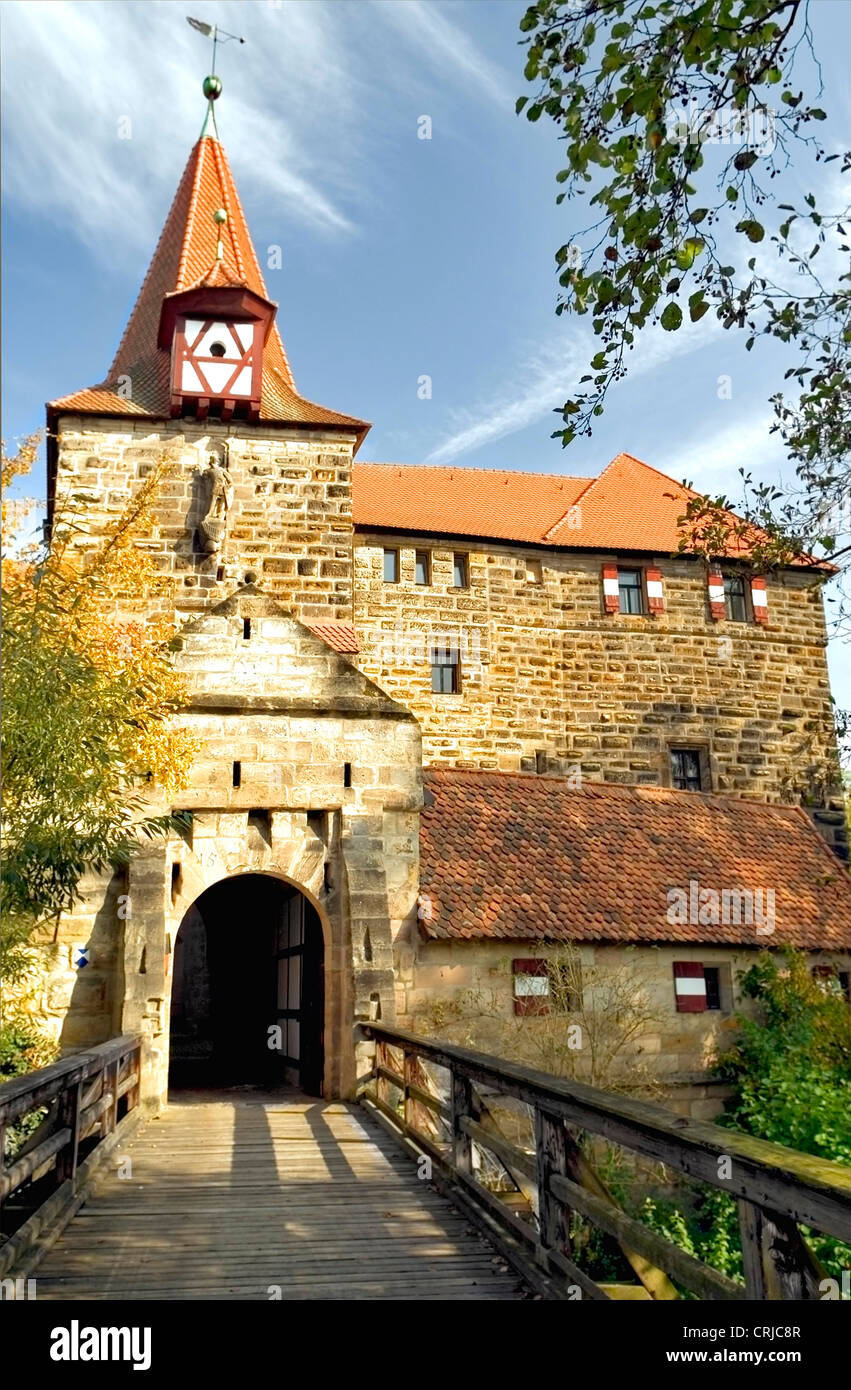 L'Emperores Castello d'acqua in corrispondenza di un'isola nella città vecchia di Lauf vicino Nueremberg , Germania, il Land della Baviera Foto Stock