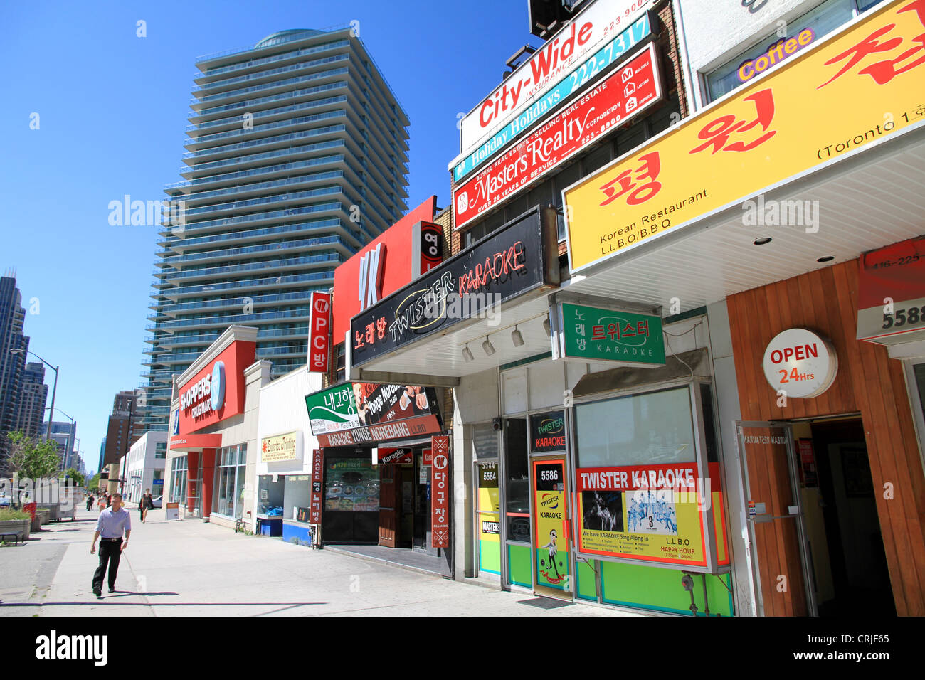 Una street view di Toronto coreano area in North York Foto Stock