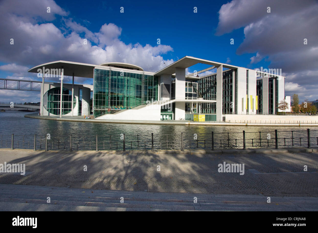 Marie-Elisabeth-Lueders-Haus nel quartiere governativo al fiume Sprea, Germania Berlino Foto Stock